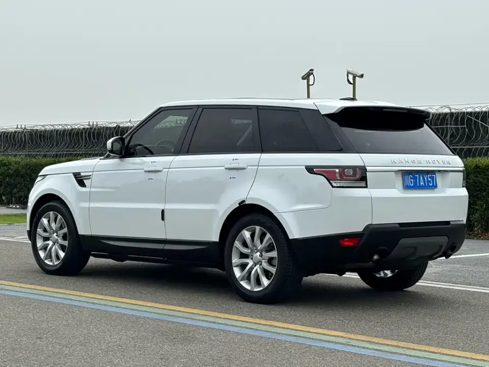 Land Rover Sport