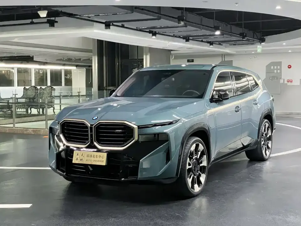 BMW XM