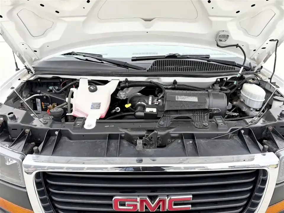 GMC Savana