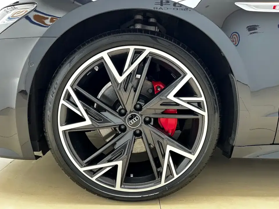 Audi A7L