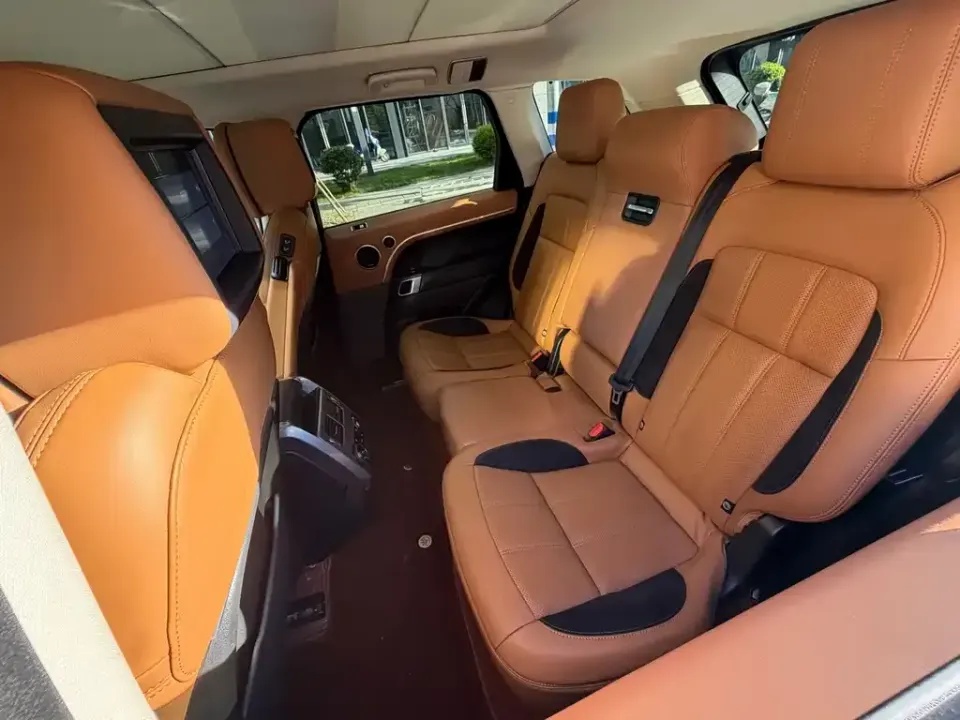 Land Rover Sport