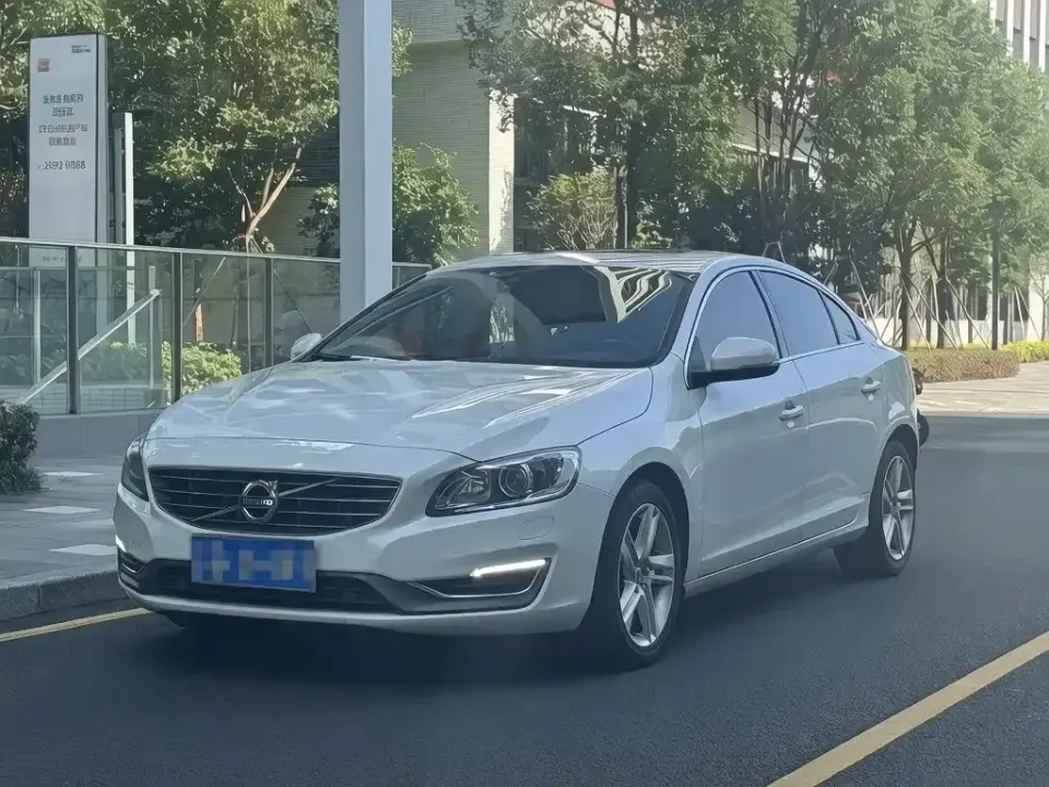 Volvo S60