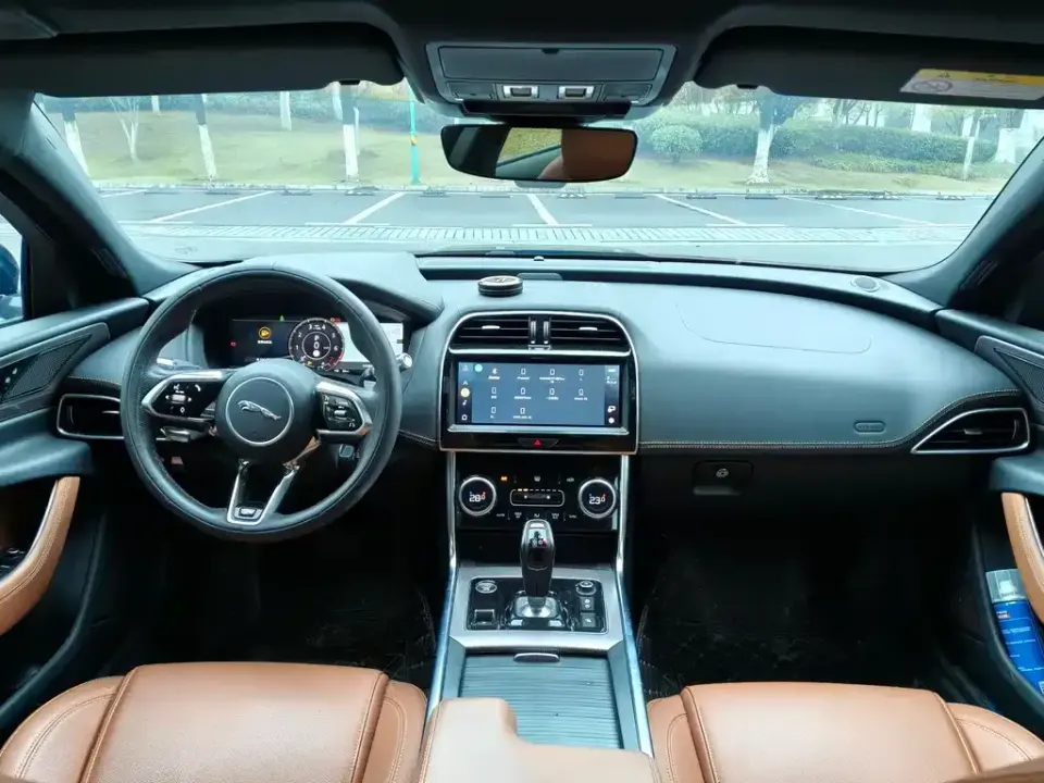 Jaguar XEL