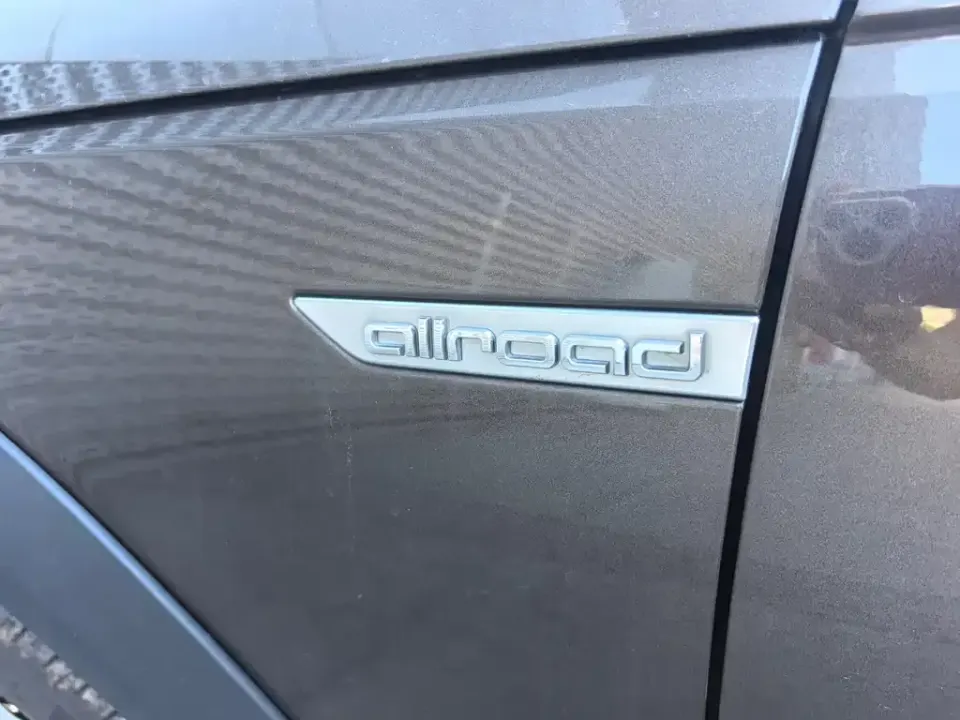 Audi A4 (Import)