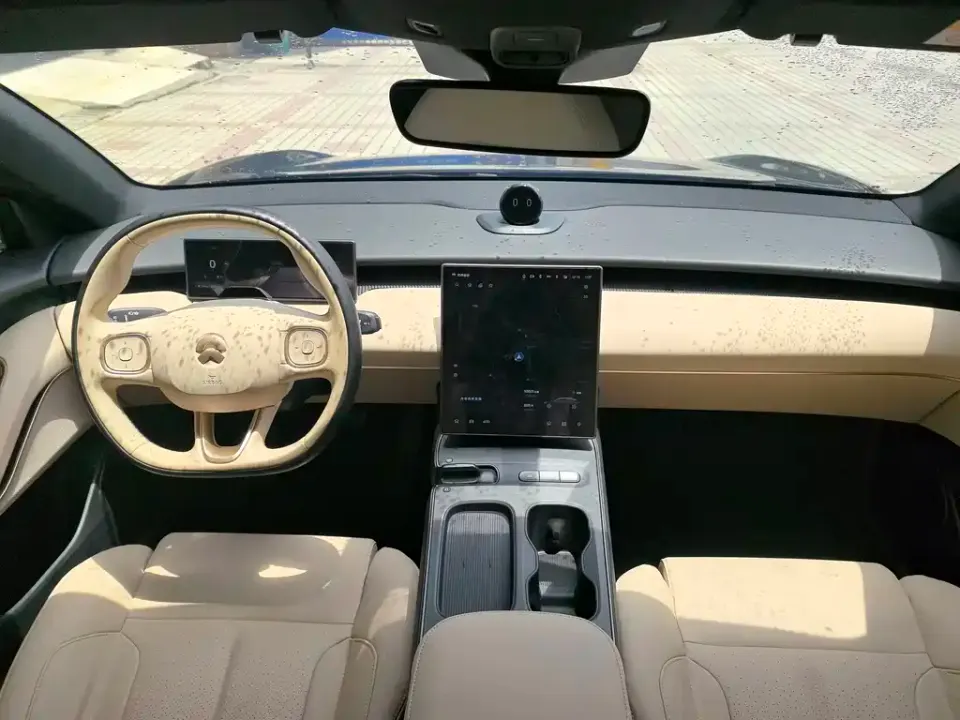 Nio ET5