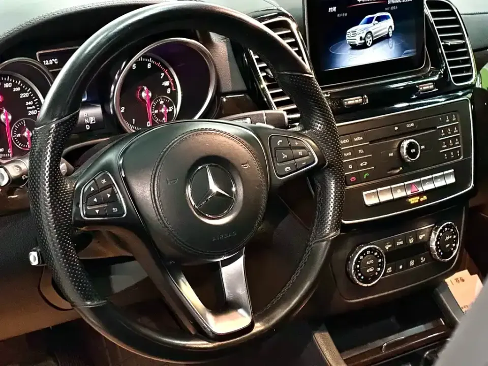 Mercedes-Benz GLS
