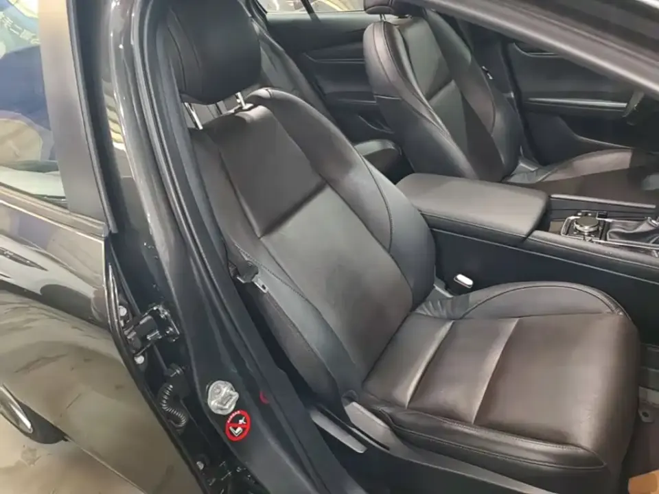 Mazda 3 Axela