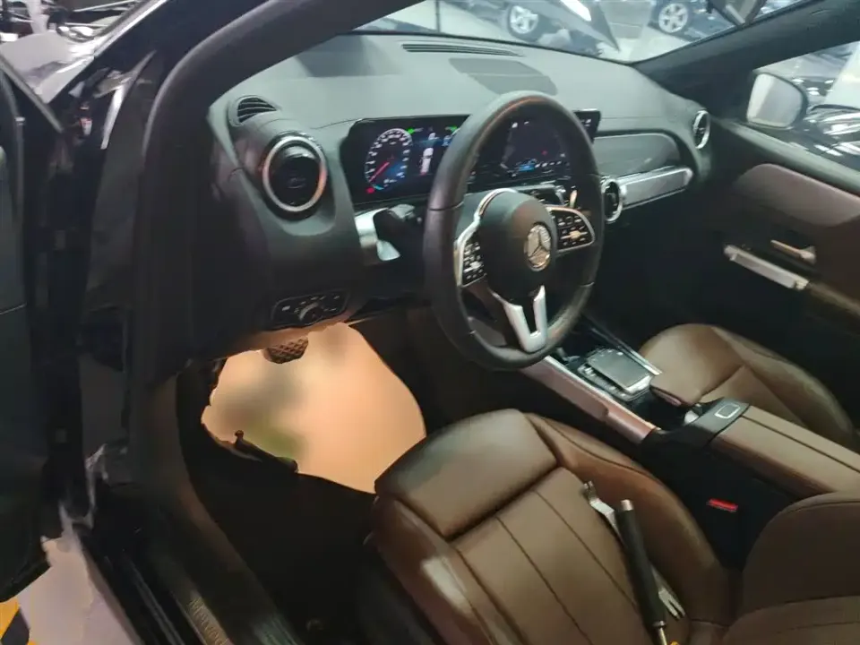 Mercedes-Benz GLB