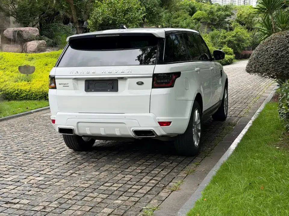 Land Rover Sport