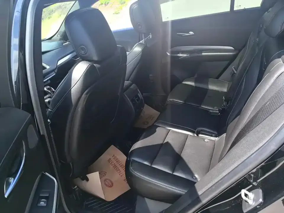 Cadillac XT4