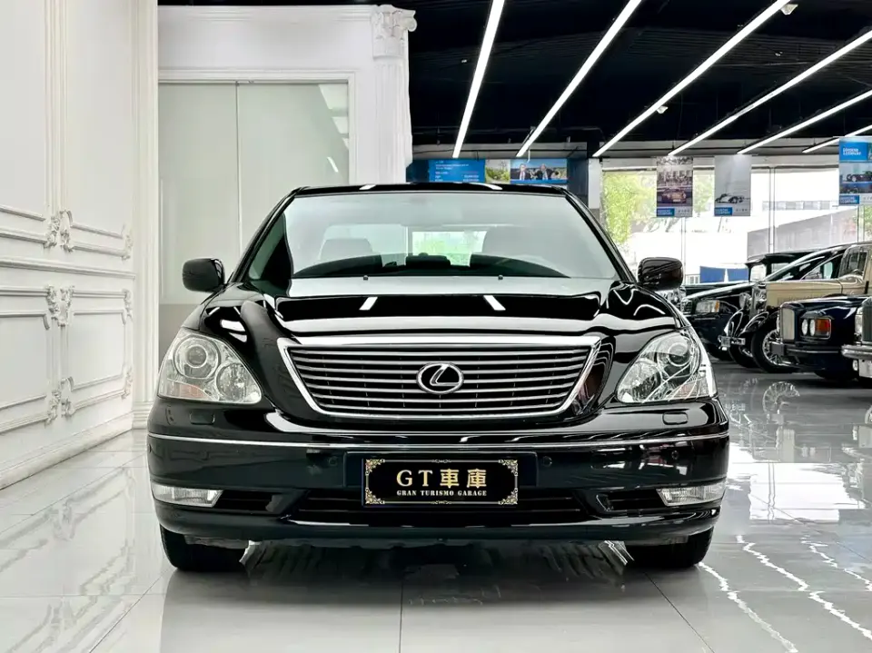 Lexus LS