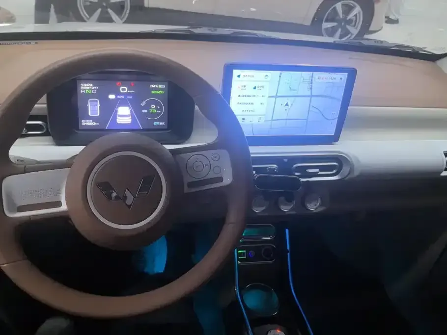 Wuling MINIEV