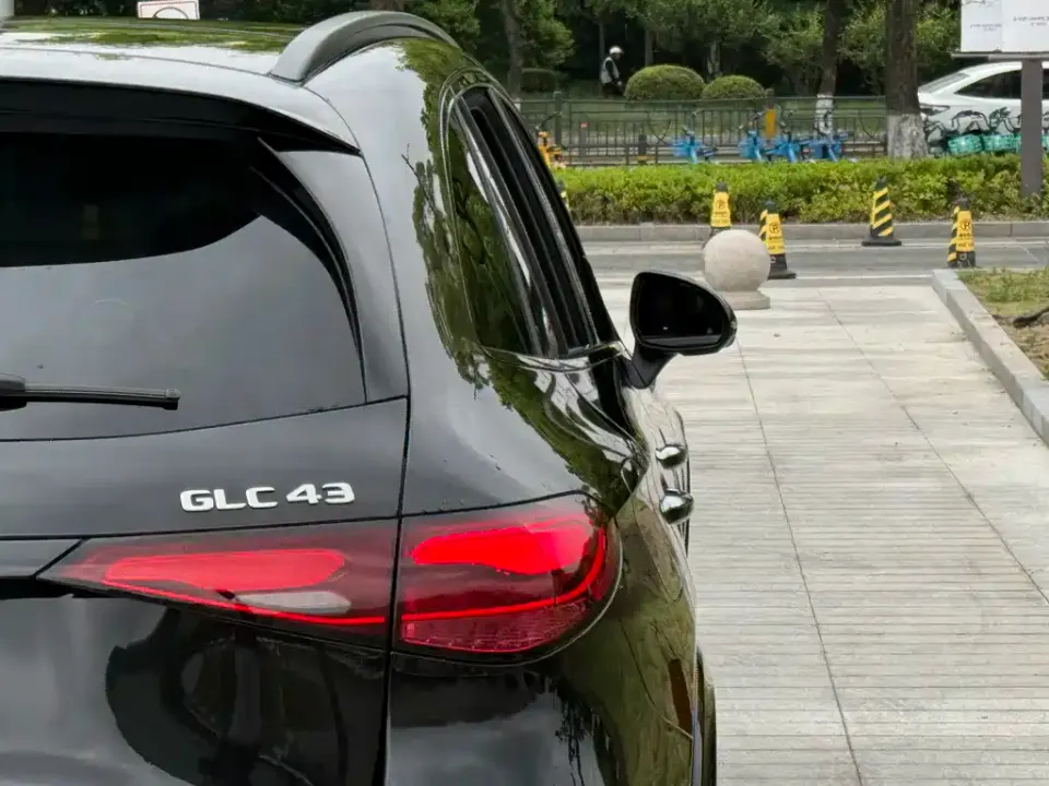 Mercedes-Benz GLC AMG