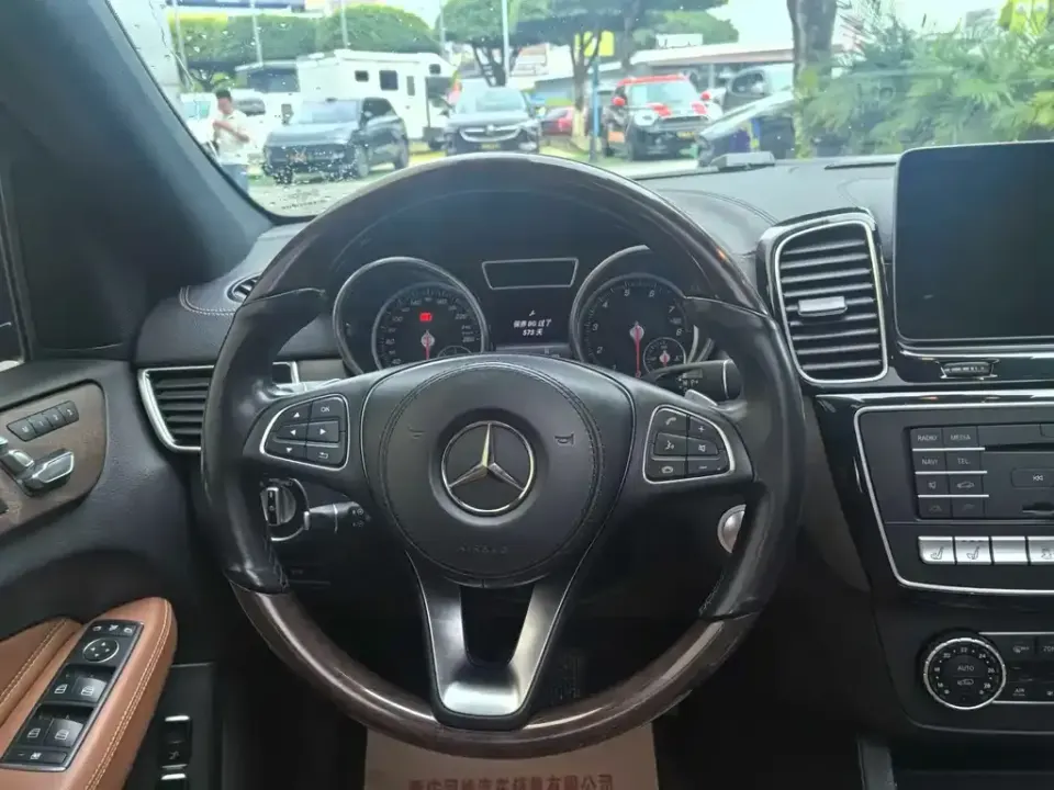 Mercedes-Benz GLS