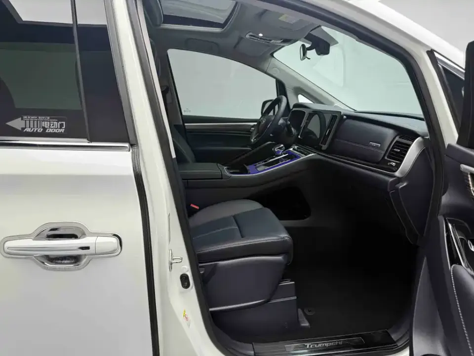 GAC Trumpchi M8