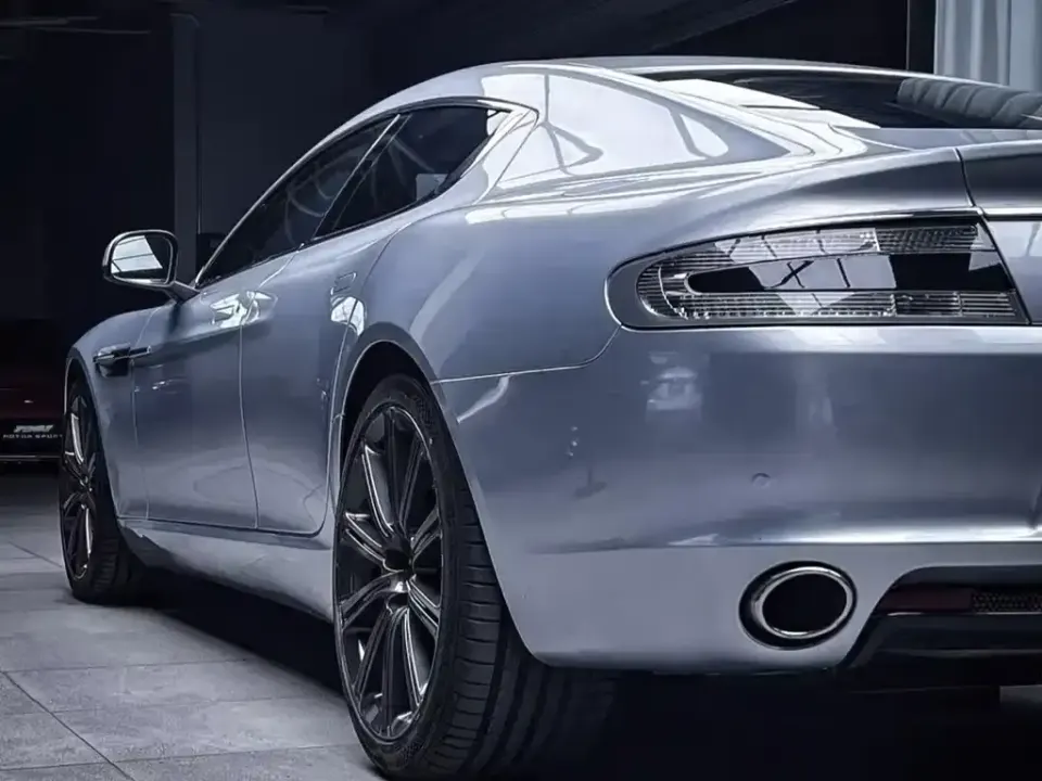 Aston Martin Rapide