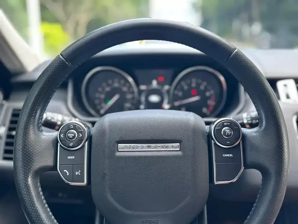 Land Rover Sport