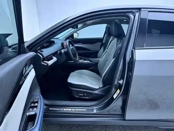 Changan UNI-V iDD