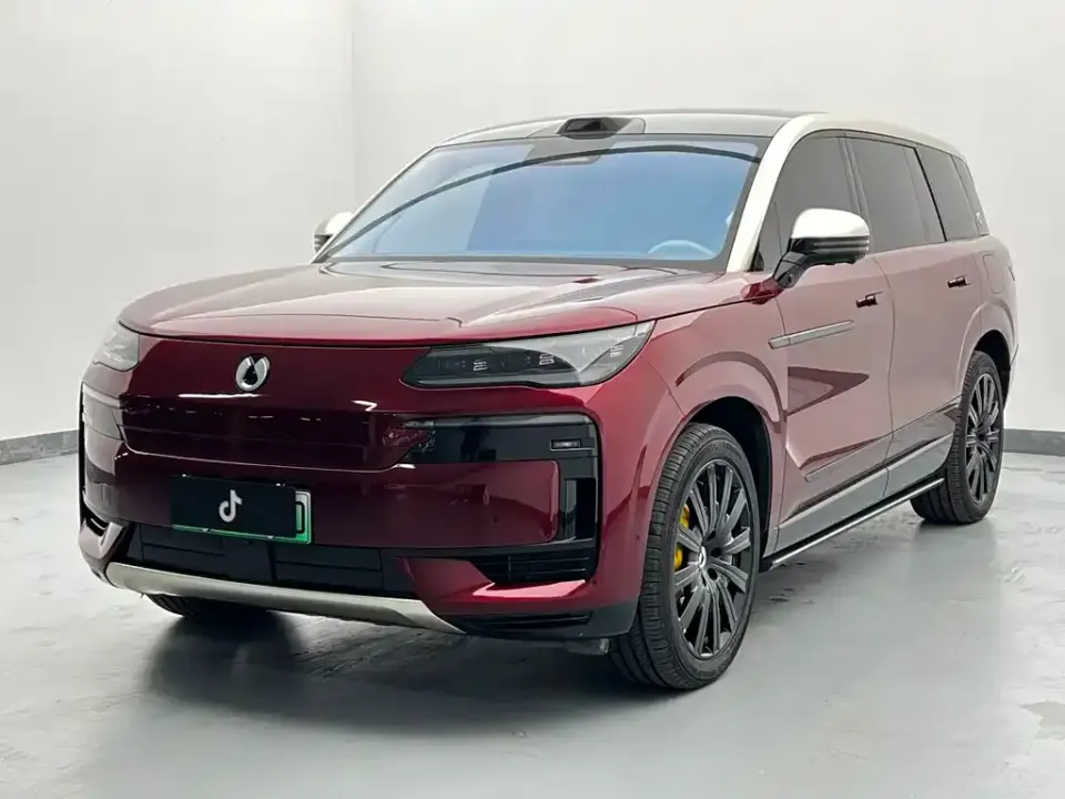 Denza Denza N9