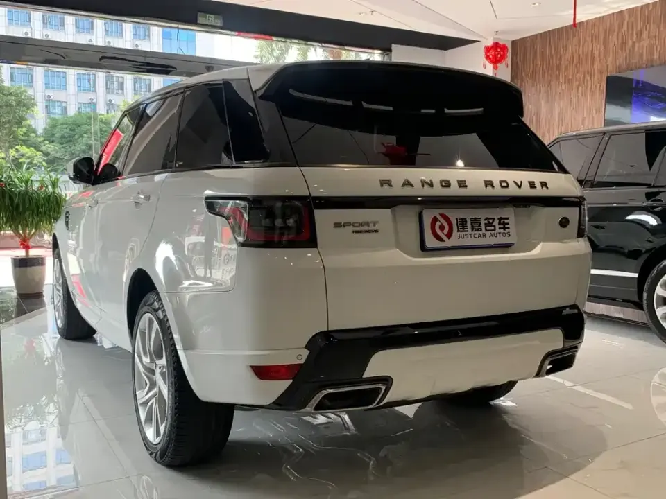 Land Rover Sport