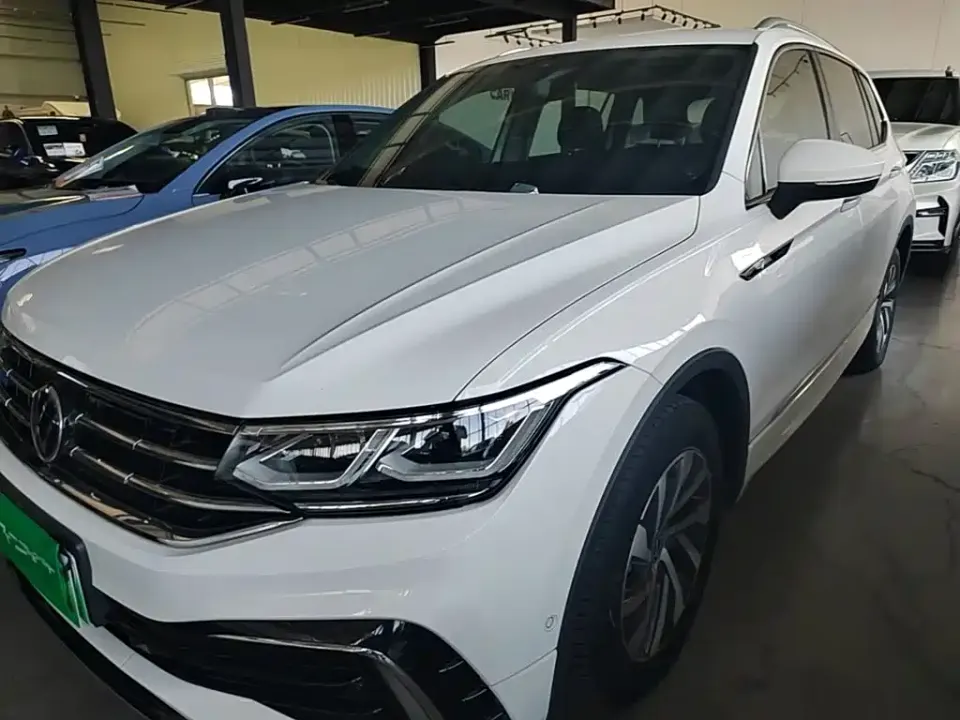 Volkswagen Tiguan L PHEV