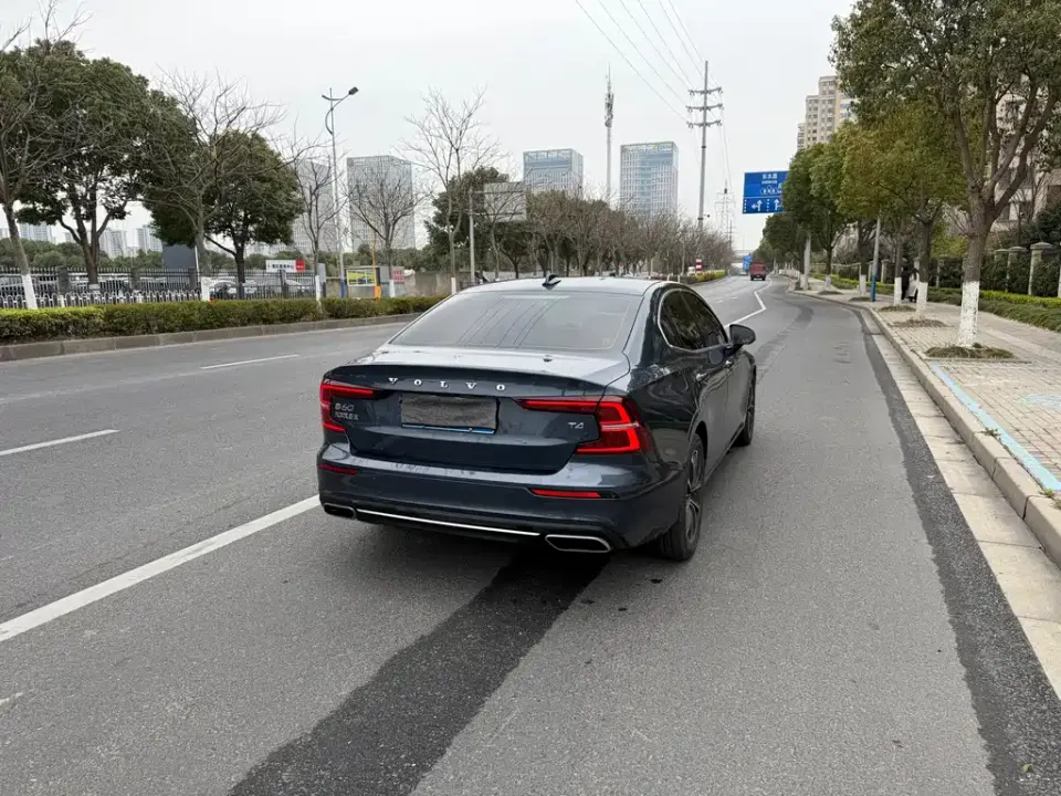 Volvo S60