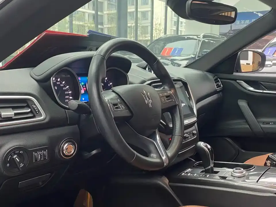 Maserati Ghibli