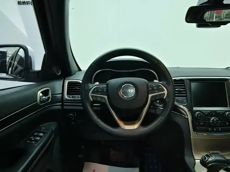 Jeep Grand Cherokee (Import)