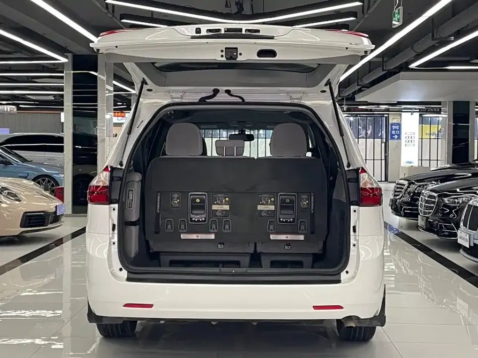 Toyota Sienna