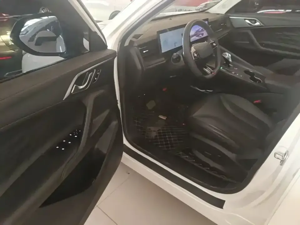 Roewe RX5