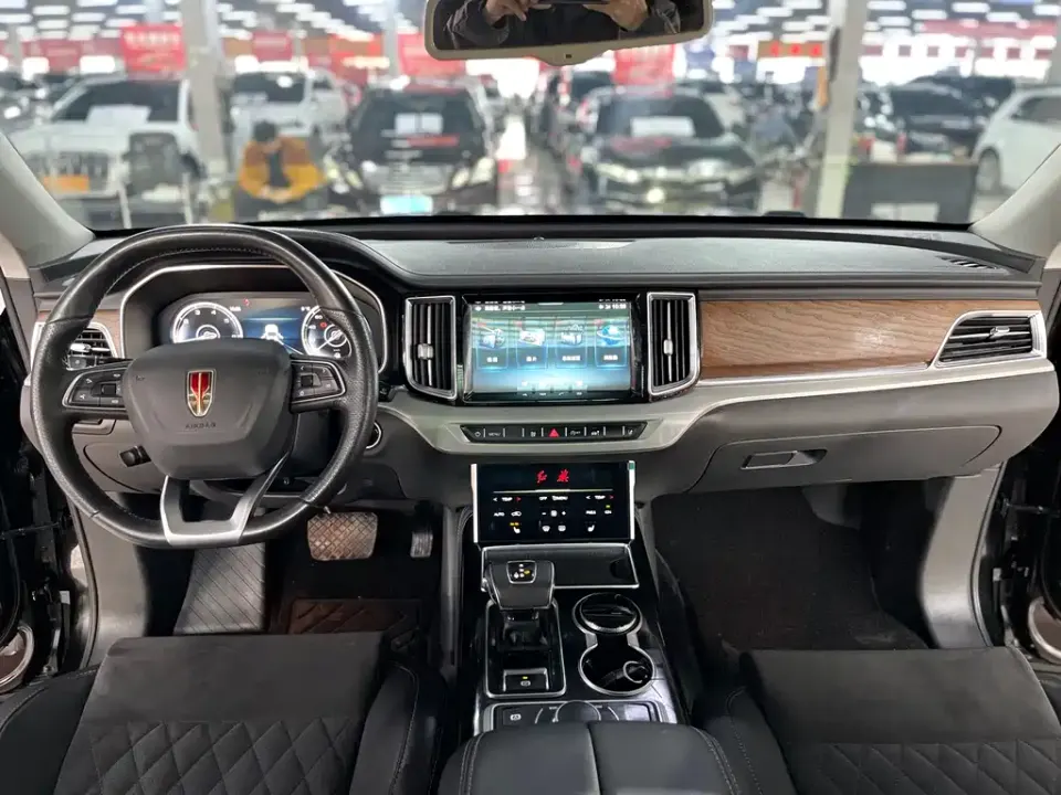 Hongqi Hongqi HS7