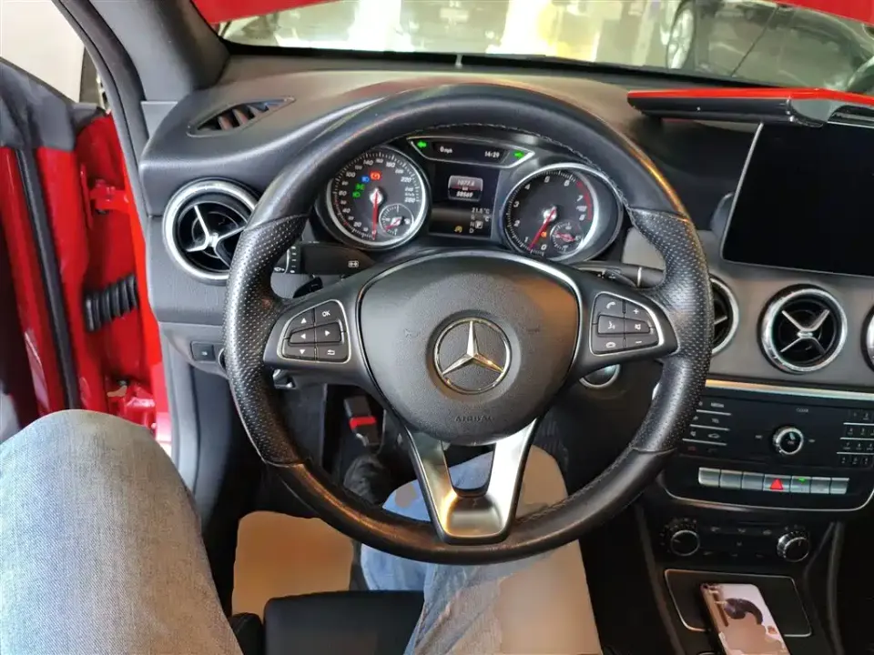 Mercedes-Benz CLA (Import)