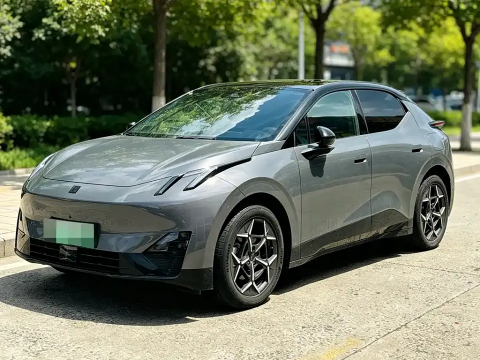 Lynk & Co Z20