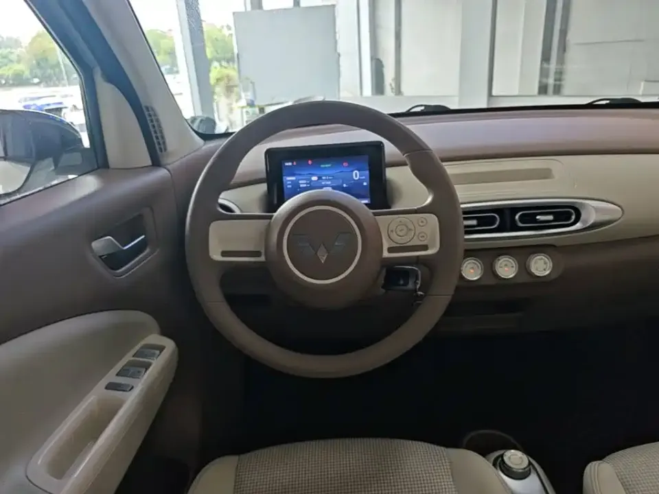 Wuling MINIEV