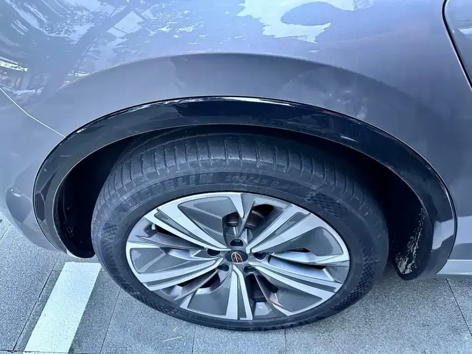 Hongqi Hongqi E-HS9
