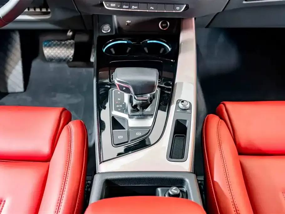 Audi A5 (Import)