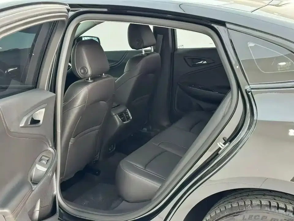 Chevrolet Malibu XL