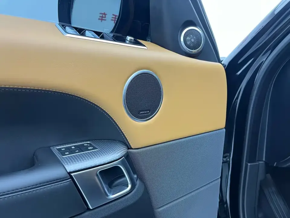 Land Rover Sport