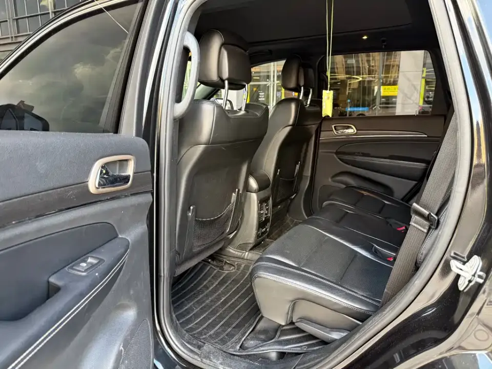 Jeep Grand Cherokee (Import)