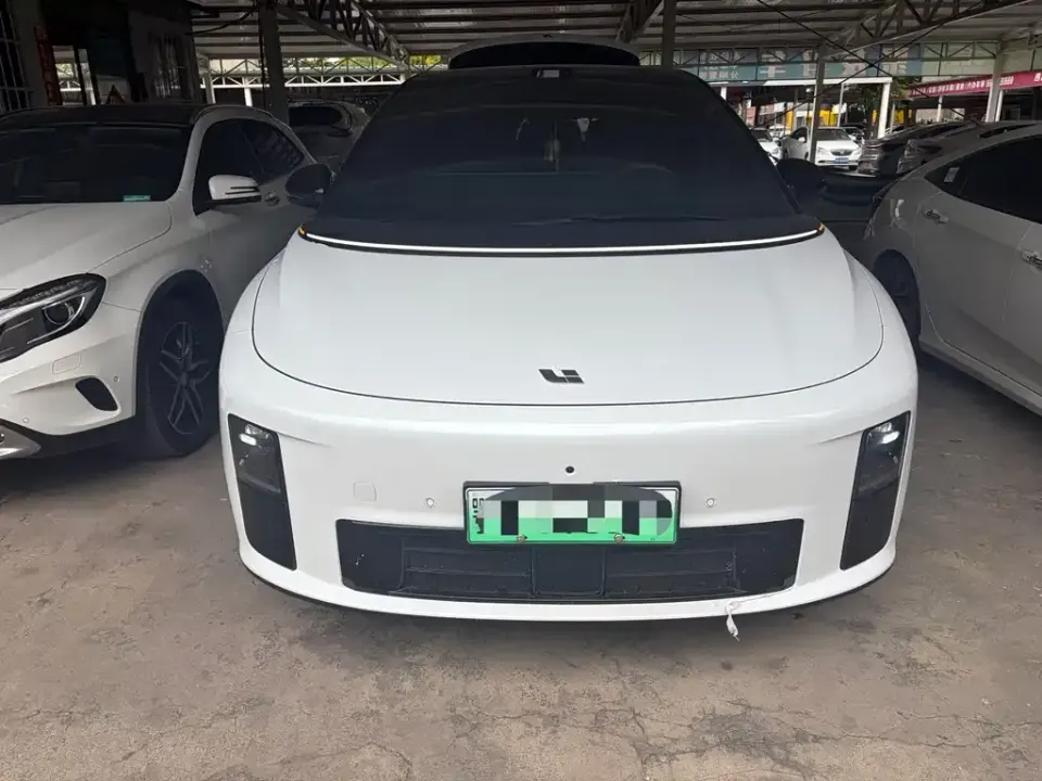 Li Li i6