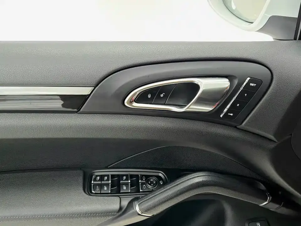 Porsche Cayenne Hybrid