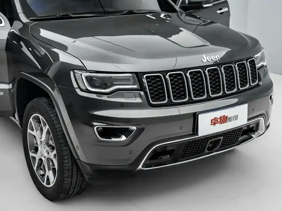 Jeep Grand Cherokee (Import)