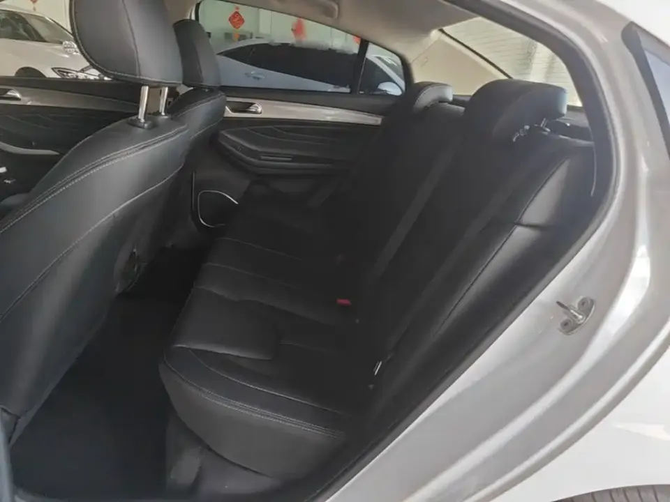 Chery Arrizo 5