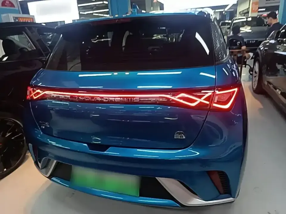 BYD Dolphin