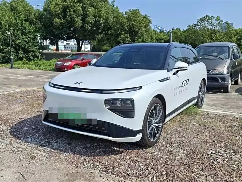 Xpeng G9