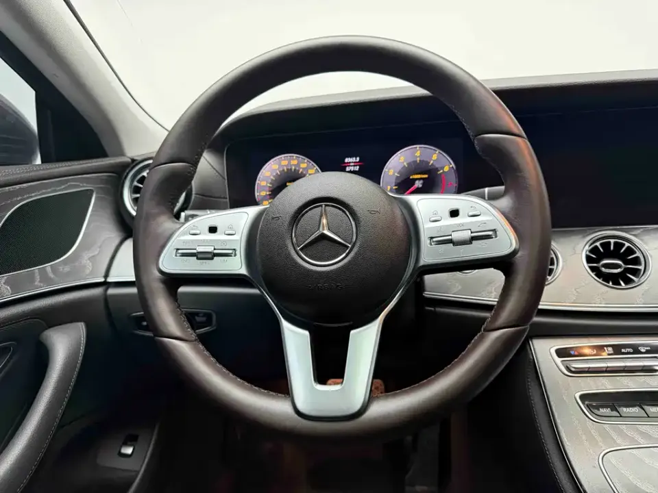 Mercedes-Benz CLS