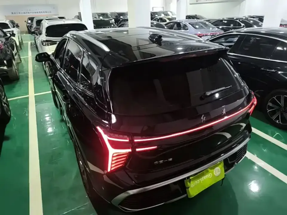 Hongqi Hongqi HS3 PHEV
