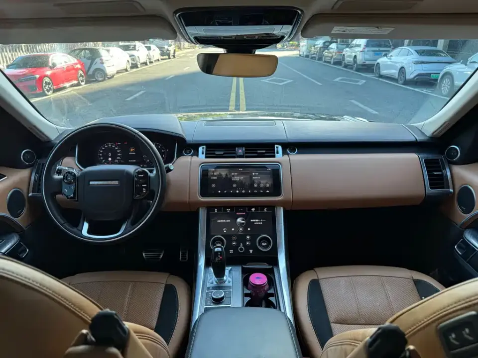 Land Rover Sport