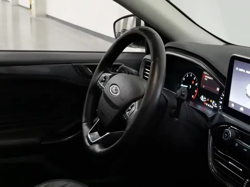 Ford Focus Active