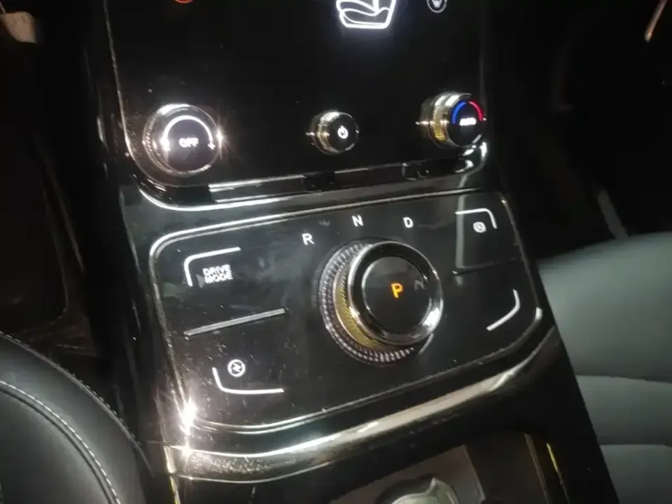 Neta Neta U